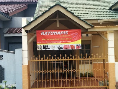Ratu Hapis Collection