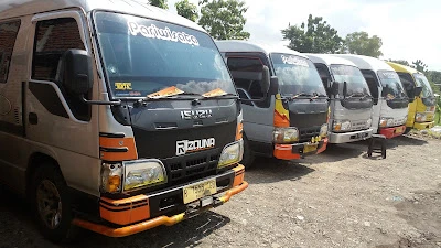 PUTRIHANDAYANI TRAVEL / LEBAHMAS KREWENG