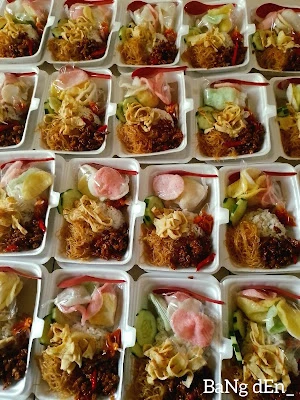 Catering Bank Den