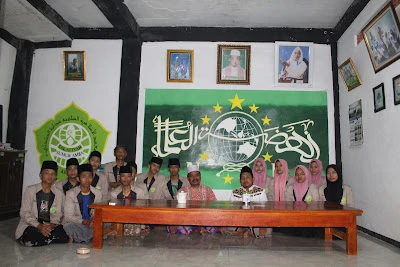 Pondok Pesantren Hidayatul Mubtadi-in