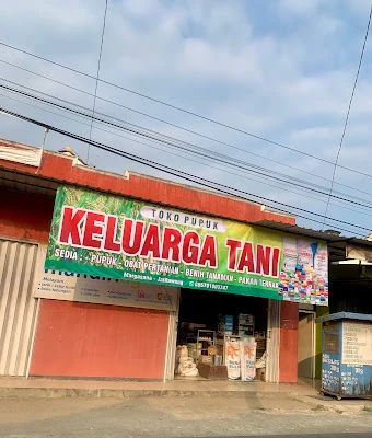 Toko Pertanian Keluarga Tani
