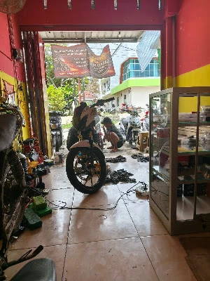 Garasi Mini Motor