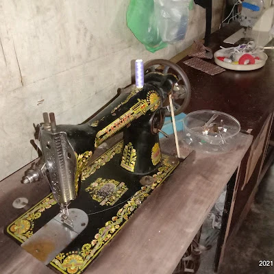 PENJAHIT BU SUWARNI
