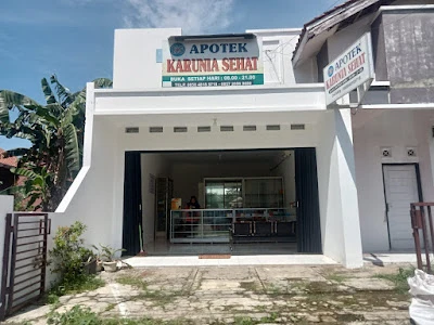 Apotek Karunia Sehat Jalan Mochamad Zein no.401