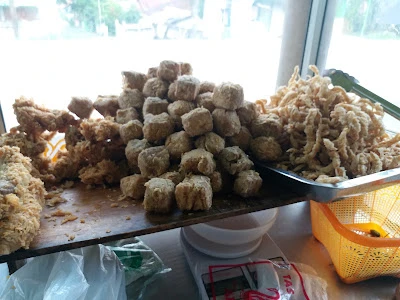 Fried Chicken, Tahu dan Jamur Crispy