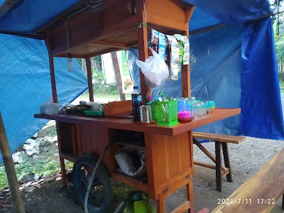 ANGKRINGAN NGENYIS