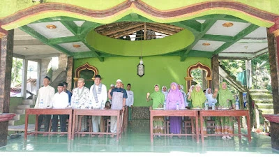 Pondok Pesantren Albarokah Wal Khoir Pakujati