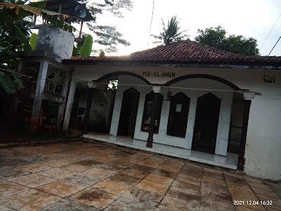 SAHRI TUKANG PANDAI (MUSHOLA AL AMIN)