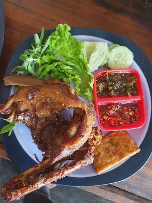 Pecel Lele Pak Amin