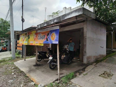 Nur bengkel motor