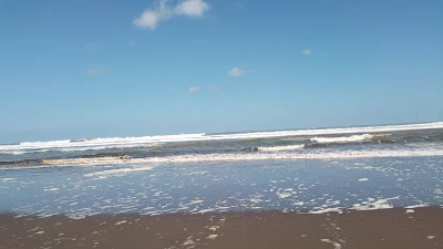 Gerbang Masuk Pantai Indah Widarapayung