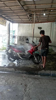 Cuci motor-mobil "Blue Clean"