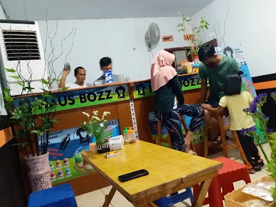 Haus Bozz Cafe