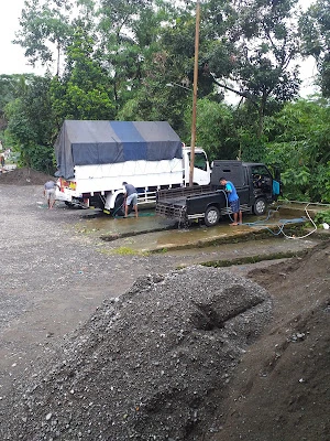 Cuci Mobil & Truk Self Service