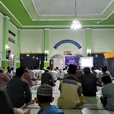 Masjid Baitul Makmur Pengadegan Wangon