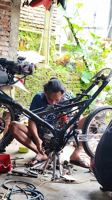 Suka Duka Bengkel