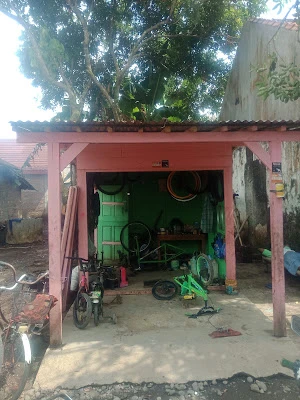 Bengkel Sepeda Pak Royo (blewo)