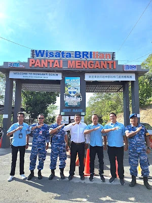 LOKET PANTAI MENGANTI