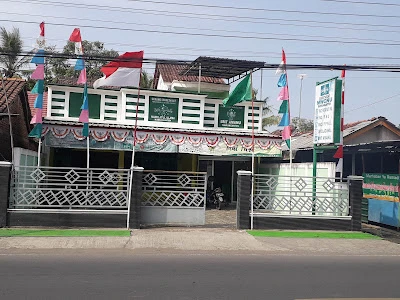GEDUNG MWCNU KAWUNGANTEN