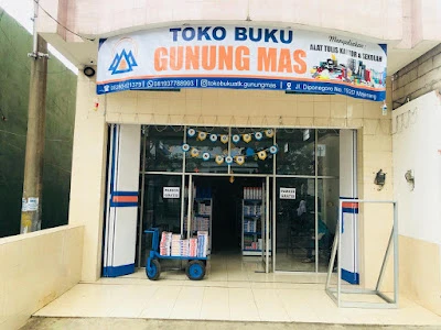 Toko Buku Gunung Mas
