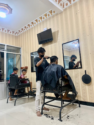 5758 Barbershop