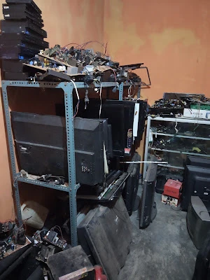 Elektronik Jajang si odin