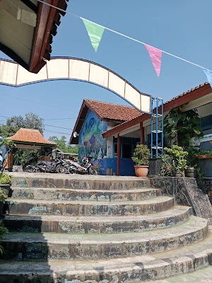 SD Negeri 4 TELUK