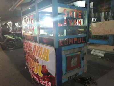 Sate Ayam Kumpul