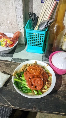 Warung Bakso dan Mie Ayam Goyang Lidah