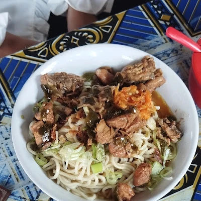 WARUNG BAKSO & MIE AYAM SIDO MAMPIR