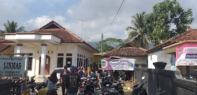 Balai Desa Ratawangi