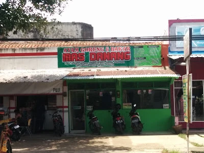 Ayam Goreng & Bakar Mas Danang