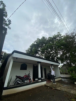 Ngops Studio & Gading White House