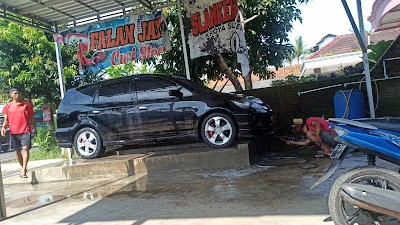 Cucian mobil motor falan