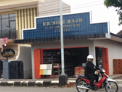 Sido Maju. UD