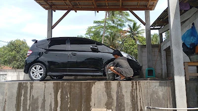 Cuci motor mobil mas sarto