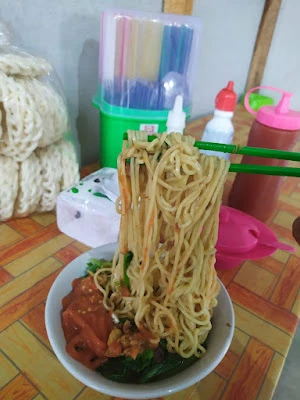 MIE AYAM & BAKSO 'KENANGA'