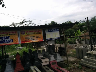 UD. ANEKA WARNA
