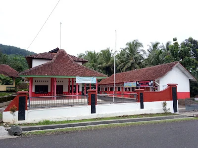 Balai Desa Karangendep