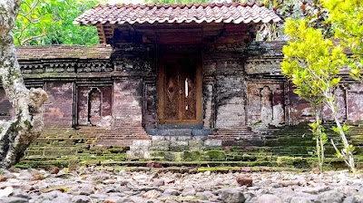 Desa Wisata Gumelem Situs Girilangan