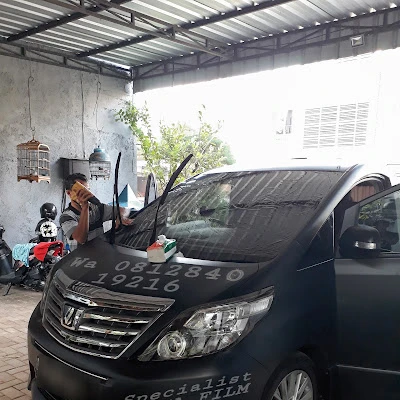 Kaca film majenang