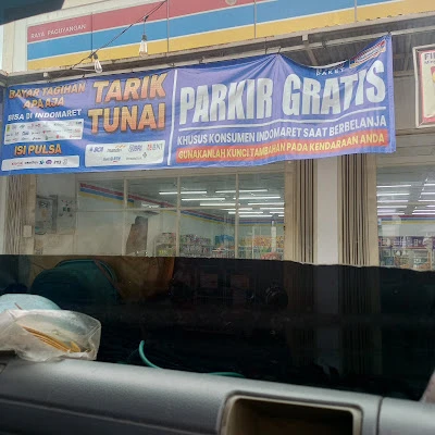 Indomaret raya Paguyangan