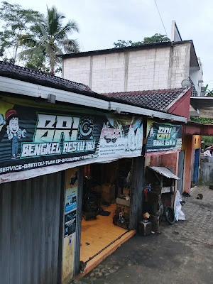 Bengkel motor restu ibu