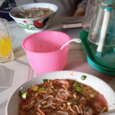 Warung Soto Dan Kopi