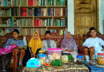 PONDOK PESANTREN MIFTAHUL HIDAYAH KUTASARI CIPARI CILACAP JAWA TENGAH