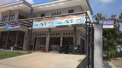 Lisa Motor Kesugihan