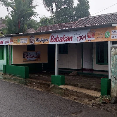 AYAM GORENG & BAKAR BABAKAN