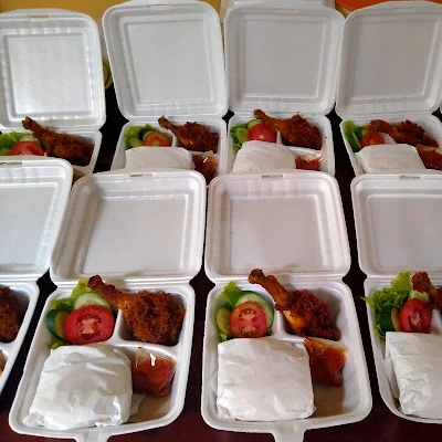 Warung Artomoro Ayam Goreng Laos