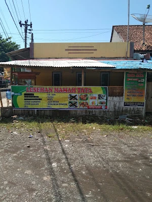 Lesehan Mamah Tata