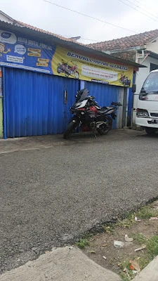 Bengkel adi bajaj